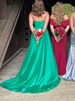 Sherri Hill Green Size 4 Black Tie Floor Length A-line Dress on Queenly