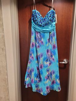 Style 4108356 Josh Prom Multicolor Size 22 $300 A-line Dress on Queenly
