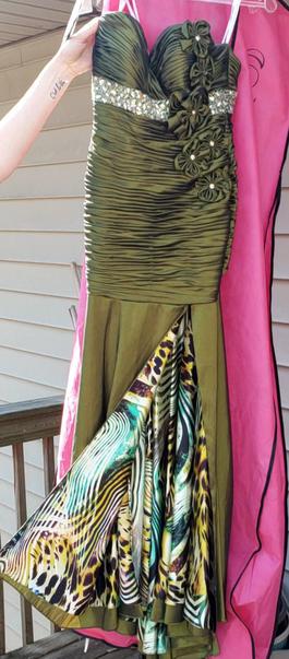 Gigi Green Size 4 Sequin Jewelled Floor Length Mermaid Dress on Queenly