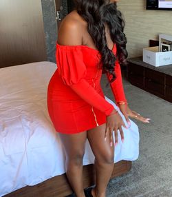 House of CB Red Dress Red Size 8 Jersey Homecoming Sleeves $300 Sweetheart Cocktail Dress on Queenly