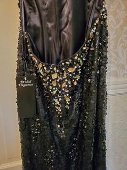 Mac Duggal Black Size 4 Sequined Backless Side slit Dress on Queenly