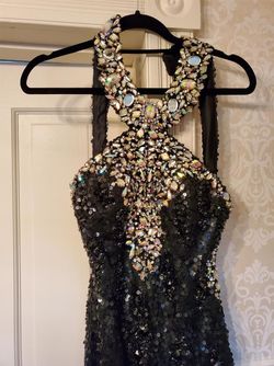 Mac Duggal Black Size 4 Sequined Backless Side slit Dress on Queenly