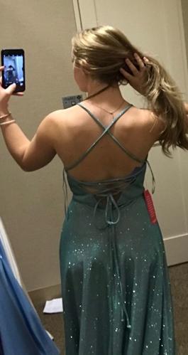 Morgan and Co Multicolor Size 2 Teal Prom $300 A-line Dress on Queenly