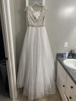 Sherri Hill White Size 8 Prom Tulle A-line Dress on Queenly