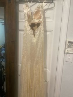 Jovani White Size 6 Train Floor Length $300 Straight Dress on Queenly
