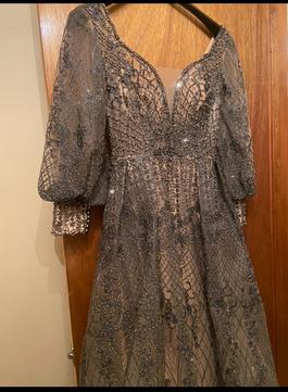 Silver Size 8 Train Dress on Queenly