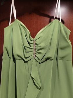 Style 9123 Faviana Green Size 24 Bridesmaid Black Tie Tall Height Straight Dress on Queenly