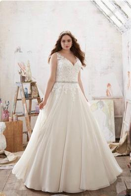 MoriLee White Size 22 Mori Lee Plus Size Prom Train Dress on Queenly