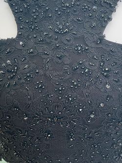 Ellie Wilde Black Size 0 Lace Sequin Fun Fashion Straight Dress on Queenly