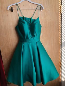 Jovani Green Size 0 Emerald Free Shipping Cocktail Dress on Queenly