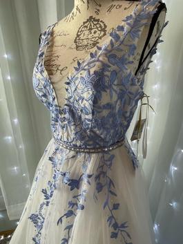 Say yes to the dress White Size 0 $300 Light Blue Ball gown on Queenly