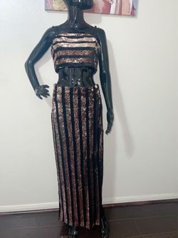 Gold Size 12 Straight Dress on Queenly
