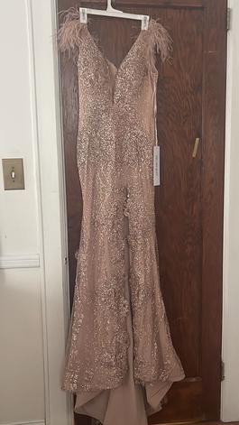 Portia and Scarlett Pink Size 4 Sweet 16 Prom Straight Dress on Queenly