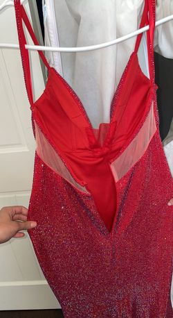 Colors Red Size 2 V Neck Jewelled Mermaid Dress on Queenly