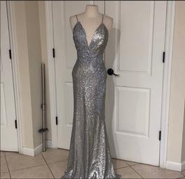 Baccio Couture Silver Size 6 Straight Dress on Queenly