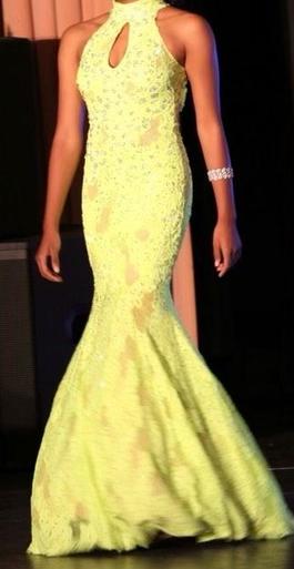 Jovani Green Size 0 Sorority Formal Embroidery Keyhole High Neck Straight Dress on Queenly