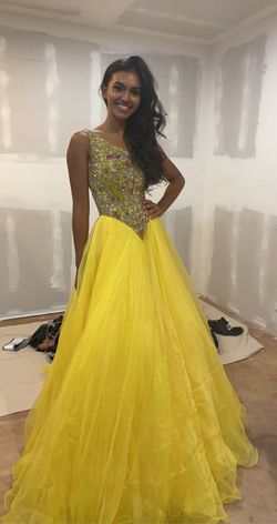 Sherri Hill Yellow Size 2 Free Shipping Pageant Custom Train Dress on Queenly