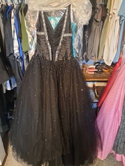 Kiss Kiss Black Size 4.0 Corset $300 Ball gown on Queenly