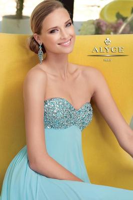 Style 6028 Alyce Paris Light Blue Size 4 Tulle Straight Dress on Queenly