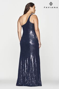 Style 9522 Faviana Navy Blue Size 18 Straight Dress on Queenly