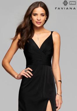Style 7850 Faviana Black Size 6 Floor Length Sorority Formal Side slit Dress on Queenly