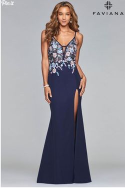 Style S10088 Faviana Navy Blue Size 10 $300 Black Tie Side slit Dress on Queenly