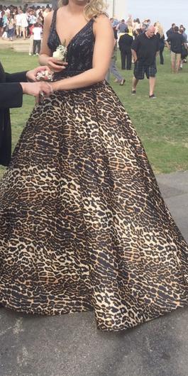 Sherri Hill Multicolor Size 4 Floor Length Prom Ball gown on Queenly