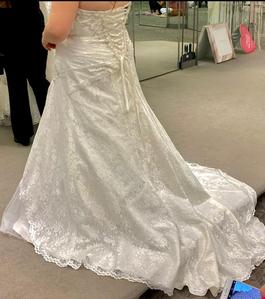 David's Bridal White Size 20 Ivory Floor Length Lace Mermaid Dress on Queenly