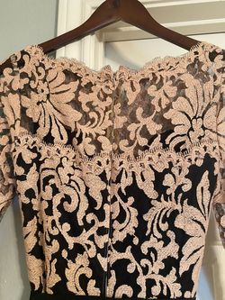 Tadashi Shoji Nude Size 2 70 Off 50 Off Straight Dress on Queenly