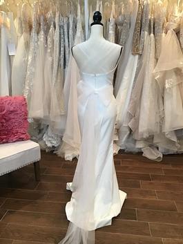 Style Melisandra Ice Portia and Scarlett White Size 4 Tulle Strapless Straight Dress on Queenly