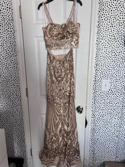 B. Darlin Gold Size 6 $300 Straight Dress on Queenly