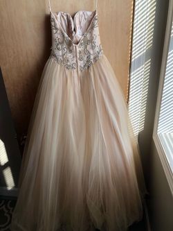 Mac Duggal Gold Size 4 Sweetheart Sequin Ball gown on Queenly