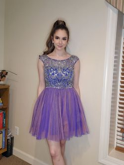 Alejandra Sky Purple Size 6 Cap Sleeve Cocktail Dress on Queenly