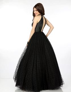 Style 18118 Envious Couture Black Size 8 Prom Silk Tall Height Ball gown on Queenly