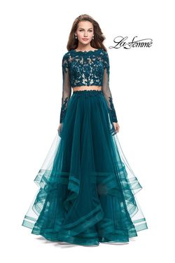 Style 25300 La Femme Green Size 10 Floor Length Prom A-line Dress on Queenly