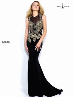 Style 96028 Lucci Lu Black Size 14 Floor Length Straight Dress on Queenly