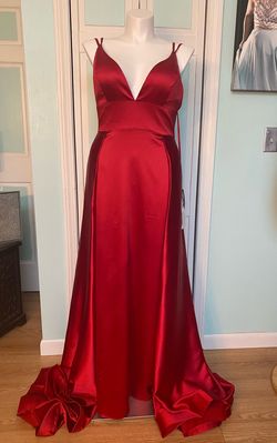 Clarisse Red Size 14 Plus Size $300 Overskirt Floor Length Train Dress on Queenly