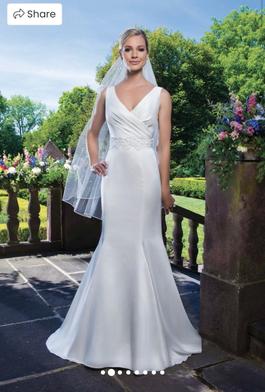 Sincerity Bridal 3862 White Size 6 Floor Length Satin Flare Silk A-line Dress on Queenly