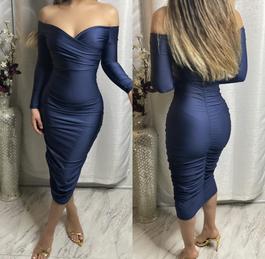 Hot LA Fashion Blue Size 4 $300 Cocktail Dress on Queenly