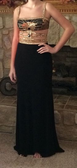 Sherri Hill Black Size 6 $300 Ball gown on Queenly