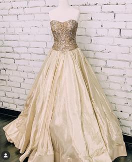 Sherri Hill Couture Gold Size 4 Ball gown on Queenly