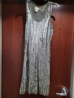 Style 63005 Cassandra Stone Silver Size 8 Sequin Sequined Fun Fashion Cocktail Dress on Queenly