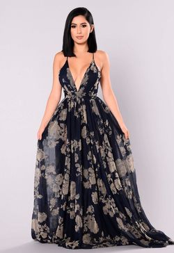 Fashion Nova Blue Size 4 A-line Dress on Queenly