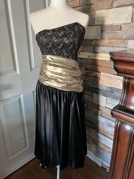 Patricia Gold Size 8 Black Tie Floor Length Straight Dress on Queenly