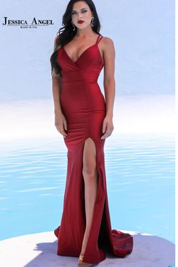 Style 314 Jessica Angel Red Size 4 V Neck Side slit Dress on Queenly