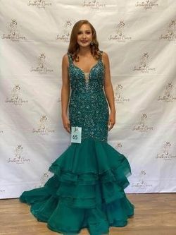 Mac Duggal Green Size 6 Sequin Military Mermaid Dress on Queenly