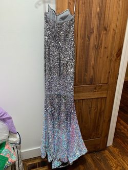 Portia and Scarlett Silver Size 0 Shiny Mermaid Dress on Queenly