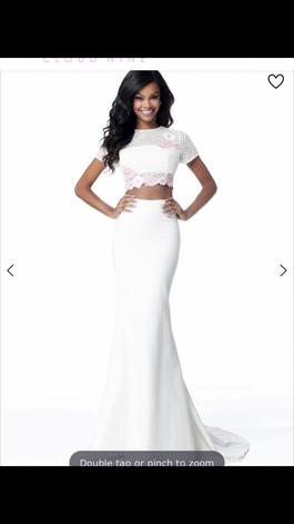 Sherri Hill White Size 2 Boat Neck Pageant Train Dress on Queenly