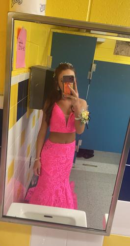 La Femme Hot Pink Size 0 Mermaid Dress on Queenly