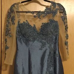 Mac Duggal Blue Size 6 Pattern Floral Ball gown on Queenly